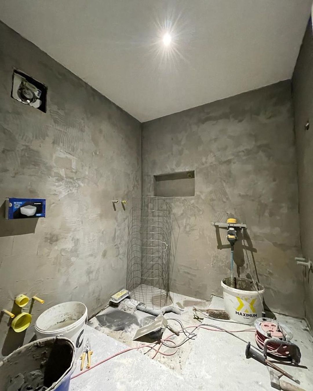Badsanierung — Wand- und Bodenfliesen